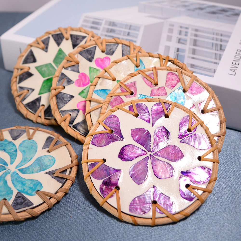 Creative Painted Shell Insulation Pad – Artisan-Crafted Heat Protection for Your Home