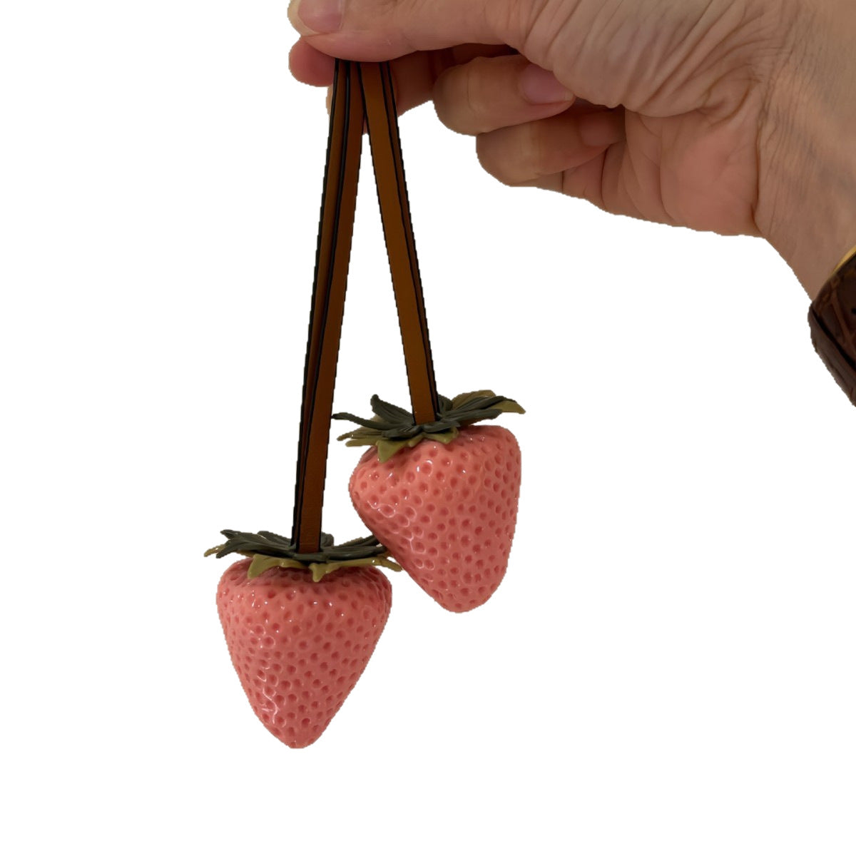 Handmade resin seedless strawberry bag pendant fruit pendant couple bag hanging accessories gift