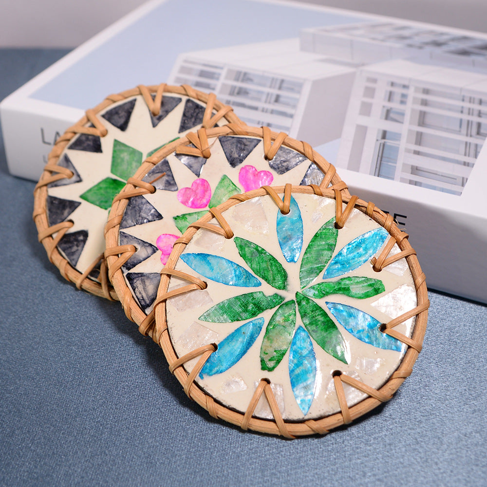 Creative Painted Shell Insulation Pad – Artisan-Crafted Heat Protection for Your Home