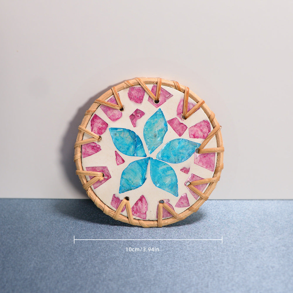 Creative Painted Shell Insulation Pad – Artisan-Crafted Heat Protection for Your Home